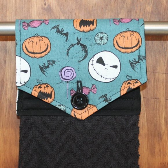 NIGHTMARE BEFORE CHRISTMAS & PUMPKIN HANDMADE HANGING KITCHEN HAND COTTON TOWEL - Picture 1 of 4